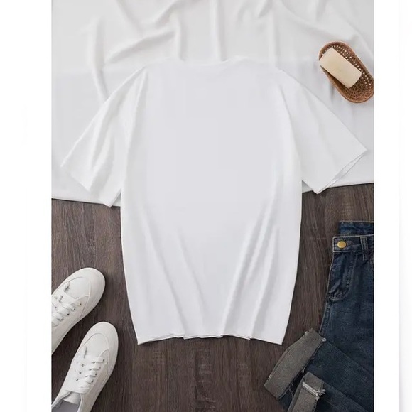 Floral Graphic Print T-shirt Short Sleeve Crew Neck Says “Life’s a Beach” - Picture 2 of 4